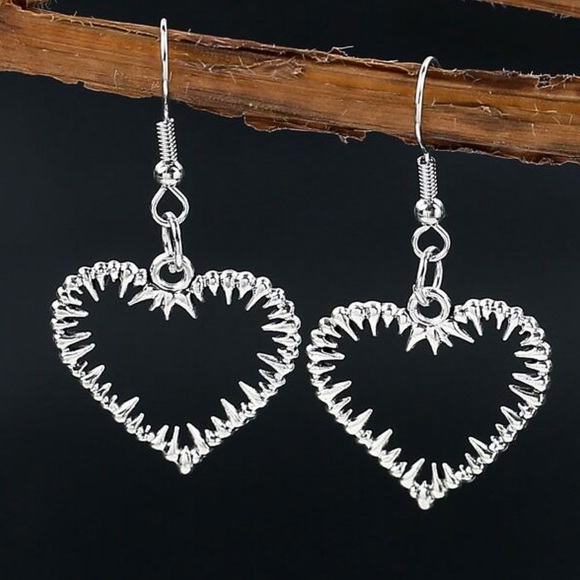 GlitzBlitz Boutique Jewelry - Any 3/$25! Silver Barbed Heart Drop Earrings